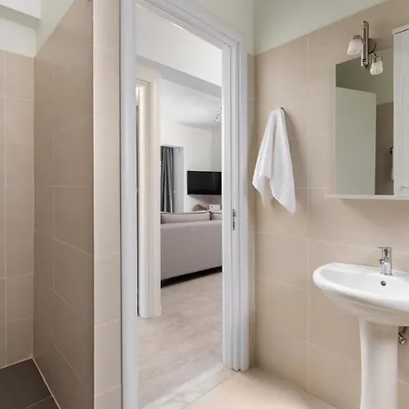 Mariani Renovated 2022 ,private Pool, Sea Views , Lindos 10 Mins,beach 3 Mins Κάλαθος