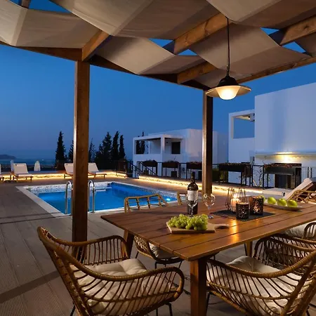 Mariani Renovated 2022 ,private Pool, Sea Views , Lindos 10 Mins,beach 3 Mins Κάλαθος